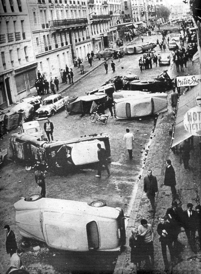 1968_car barricades